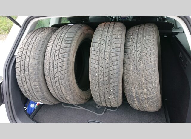 
								Volkswagen-Golf-1.6 TDi Comfortline plnou									