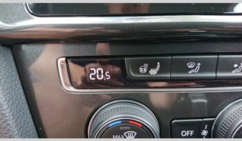 
									Volkswagen-Golf-1.6 TDi Comfortline plnou								