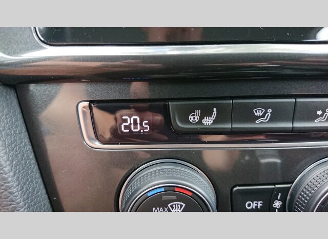 
								Volkswagen-Golf-1.6 TDi Comfortline plnou									