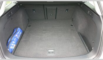 
									Volkswagen-Golf-1.6 TDi Comfortline plnou								