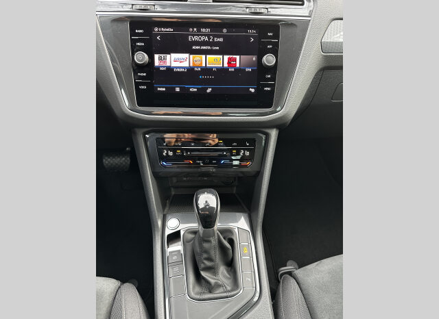 
								Volkswagen-Tiguan-1.5 TSi plnou									