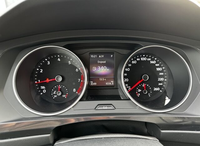 
								Volkswagen-Tiguan-1.5 TSi plnou									