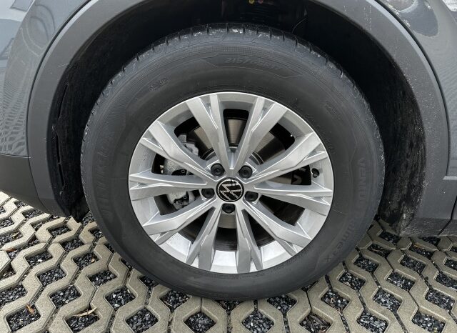 
								Volkswagen-Tiguan-1.5 TSi plnou									