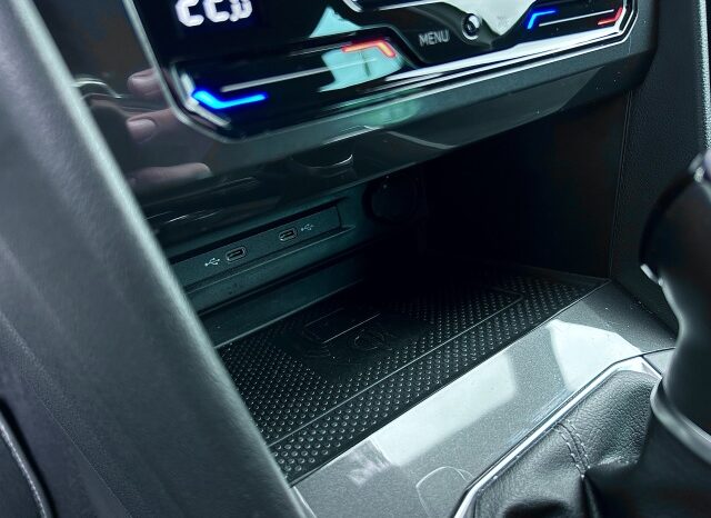 
								Volkswagen-Tiguan-2.0 TSi 4×4 Line plnou									