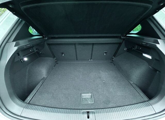 
								Volkswagen-Tiguan-2.0 TSi 4×4 Line plnou									