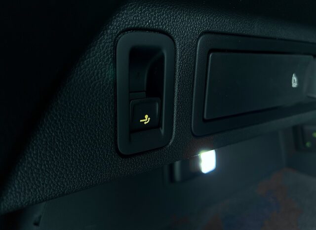 
								Volkswagen-Tiguan-2.0 TSi 4×4 Line plnou									