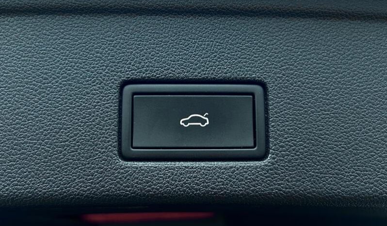 
								Volkswagen-Touareg-3.0 TDi 4×4 Elegance plnou									