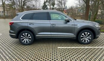 
									Volkswagen-Touareg-3.0 TDi 4×4 Elegance plnou								