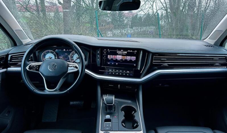 
								Volkswagen-Touareg-3.0 TDi 4×4 Elegance plnou									