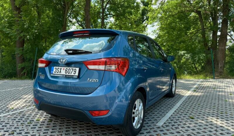 
								Hyundai-ix20- plnou									